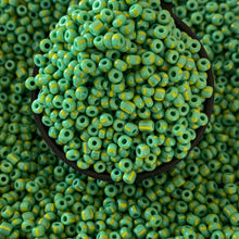Load image into Gallery viewer, 8/0 Ghanaian Recycled Glass Seed Beads