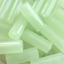 Load image into Gallery viewer, Glow In The Dark Beads