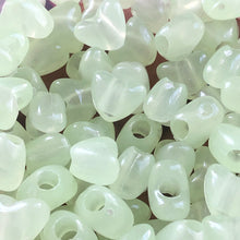 Load image into Gallery viewer, Glow In The Dark Beads