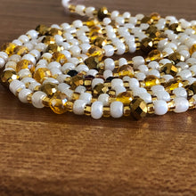 Load image into Gallery viewer, Pearl Gold Love