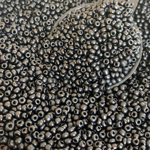 100g 8/0 Matte/Frosted Seed Beads